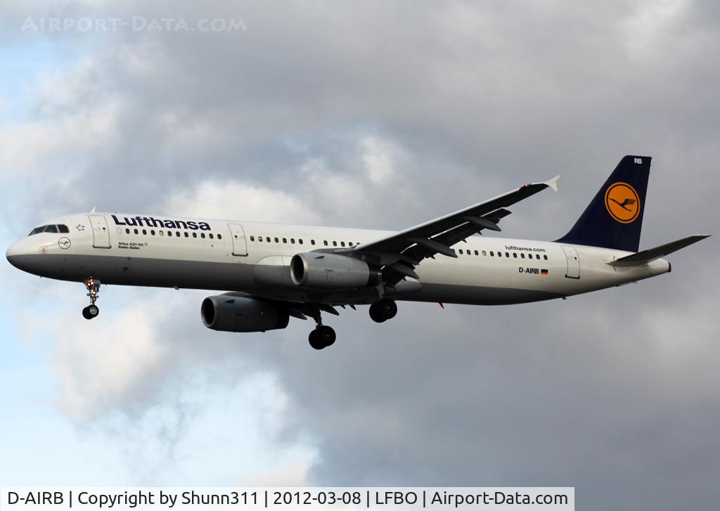D-AIRB, 1993 Airbus A321-131 C/N 0468, Landing rwy 32L