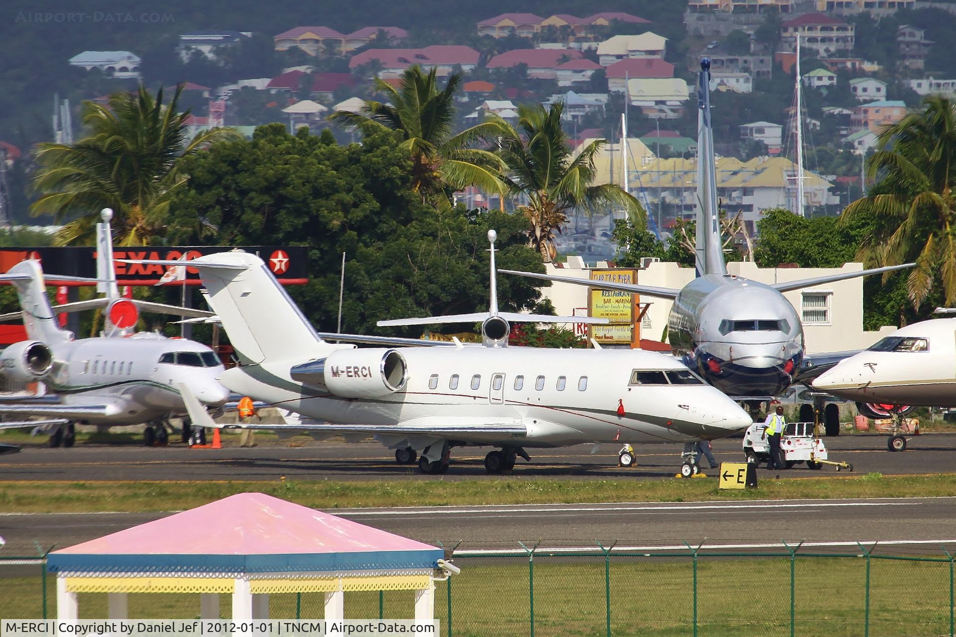 M-ERCI, 2010 Bombardier Challenger 605 (CL-600-2B16) C/N 5841, M-ERCI