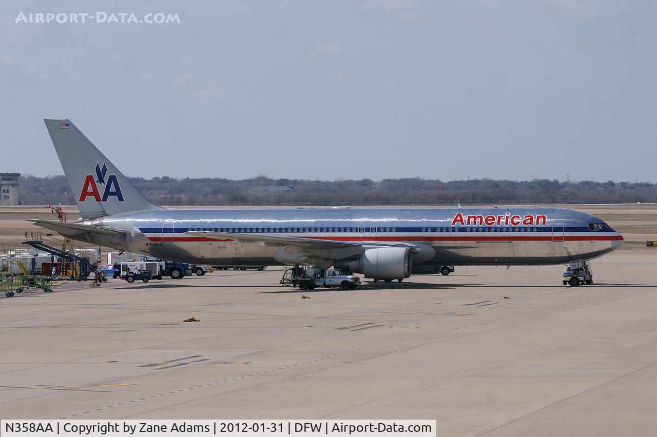 N358AA, 1988 Boeing 767-323 C/N 24039, American Airlines at DFW Airport