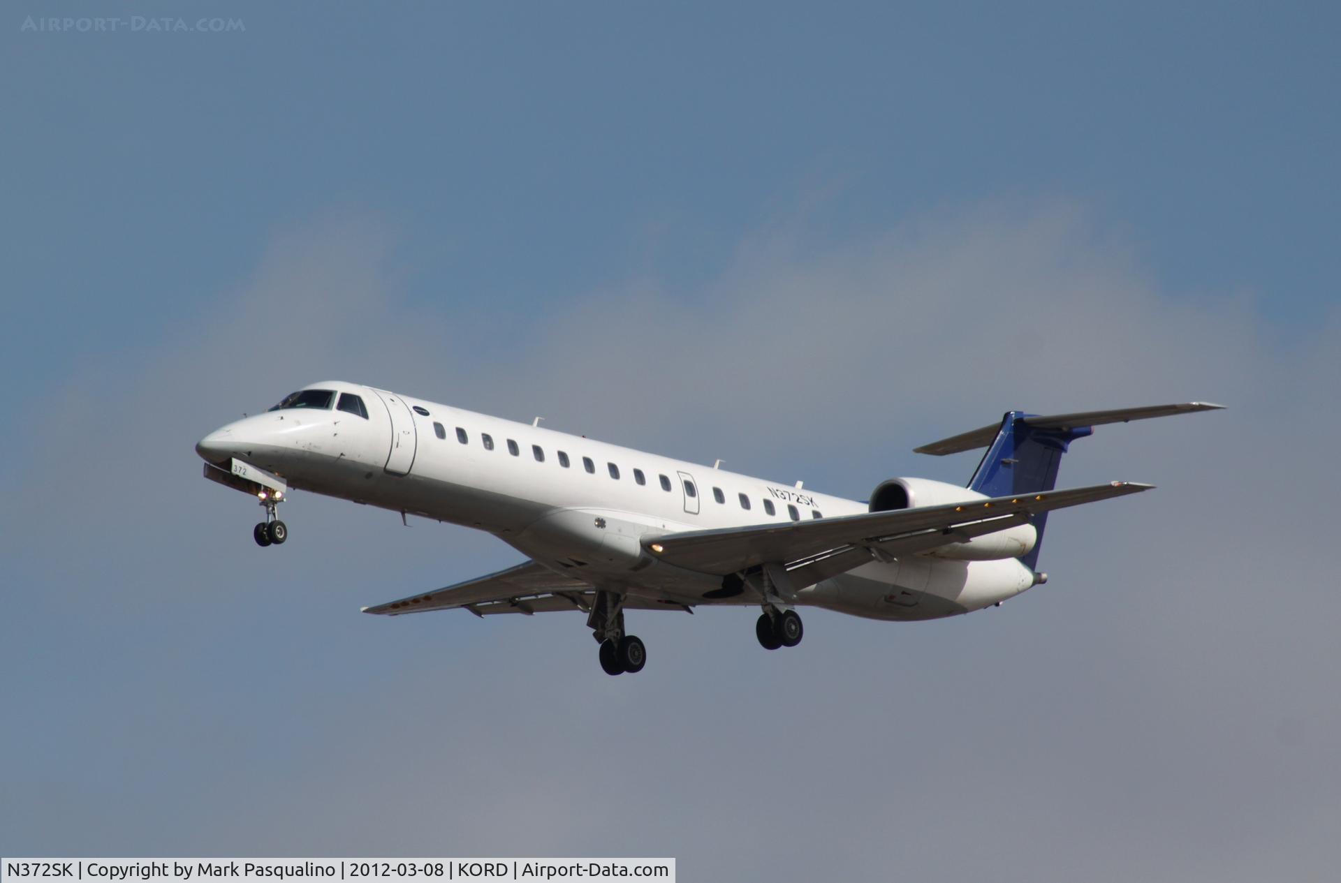 N372SK, 2001 Embraer ERJ-140LR (EMB-135KL) C/N 145538, EMB-135KL