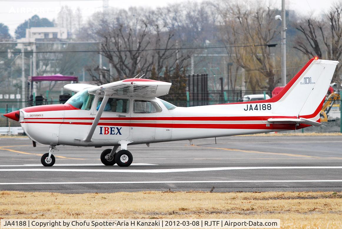 JA4188, Cessna 172P C/N 17275881, NikonD200+TAMRON AF 200-500mm F/5-6.3 LD IF
