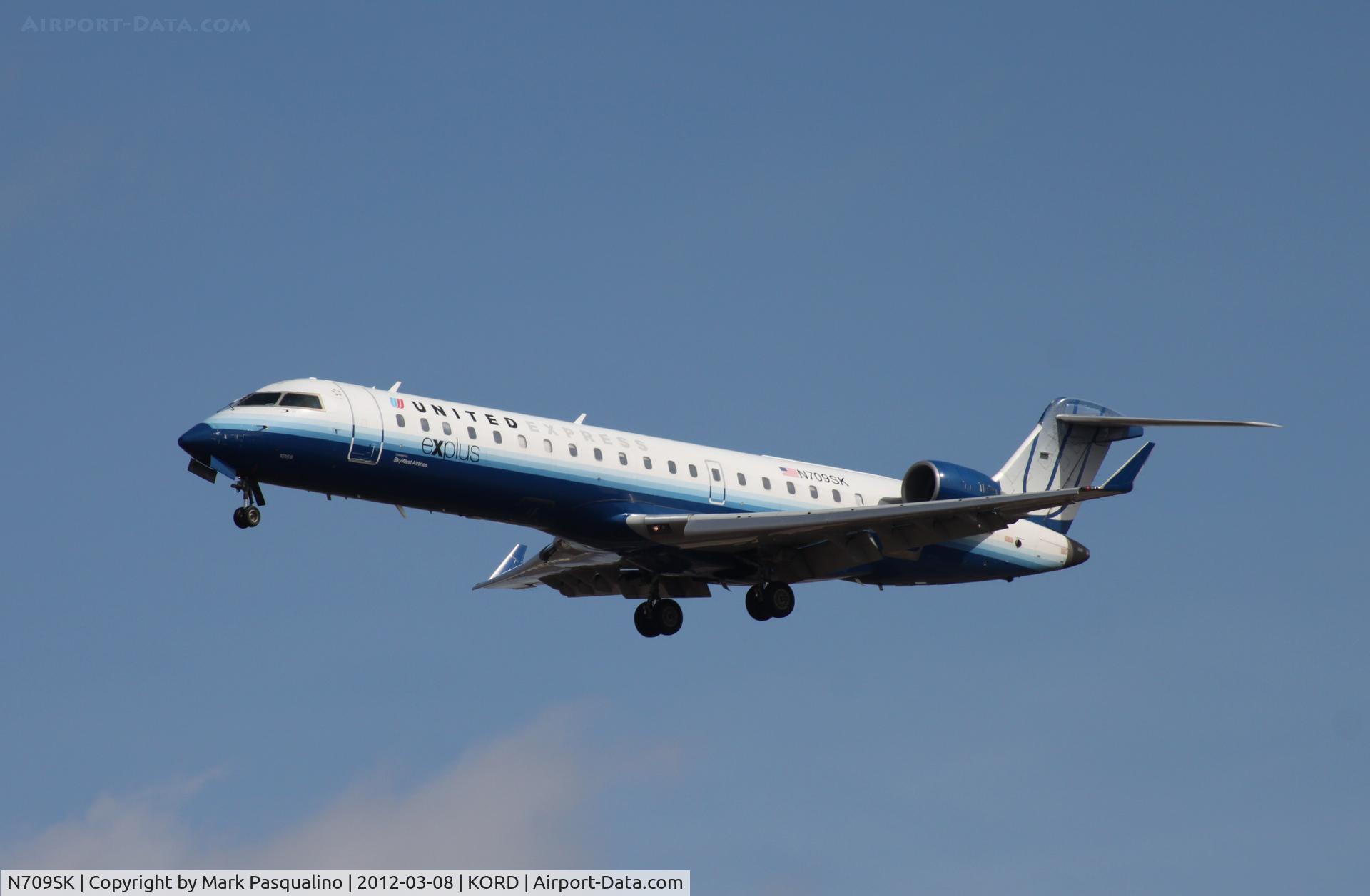 N709SK, 2004 Bombardier CRJ-701ER (CL-600-2C10) Regional Jet C/N 10159, CL-600-2C10