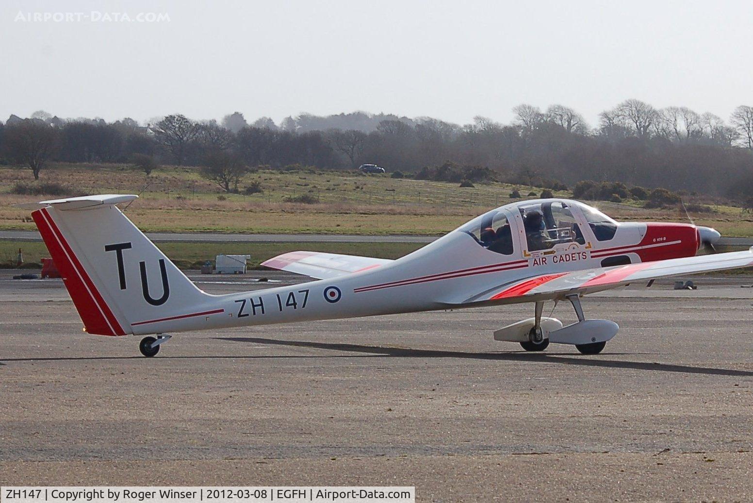 ZH147, Grob G-109B Vigilant T1 C/N 6530, Visiting Vigilant T1 coded TU and operated by CGMF Syerston.