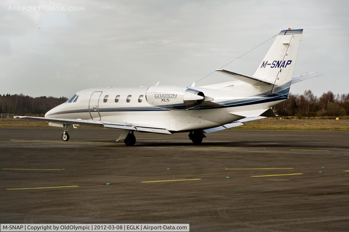 M-SNAP, 2008 Cessna 560XL Citation XLS C/N 560-5770, parked during 10 minute turnround