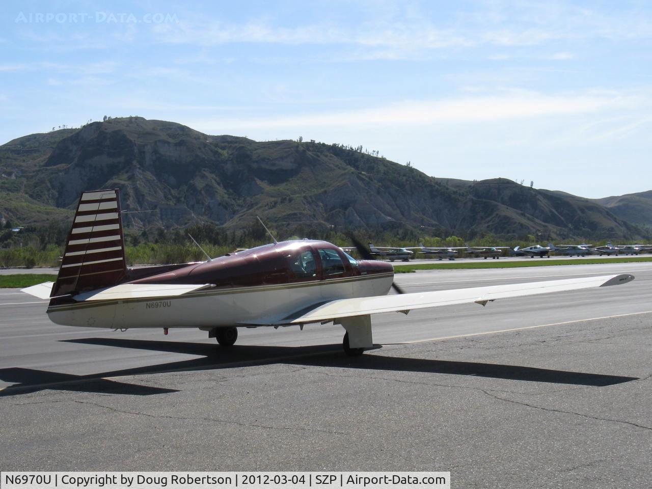 N6970U, 1964 Mooney M20E Super 21 C/N 330, 1964 Mooney M20E SUPER 21, Lycoming IO-360-A1A 200 Hp, taxi to Rwy 04