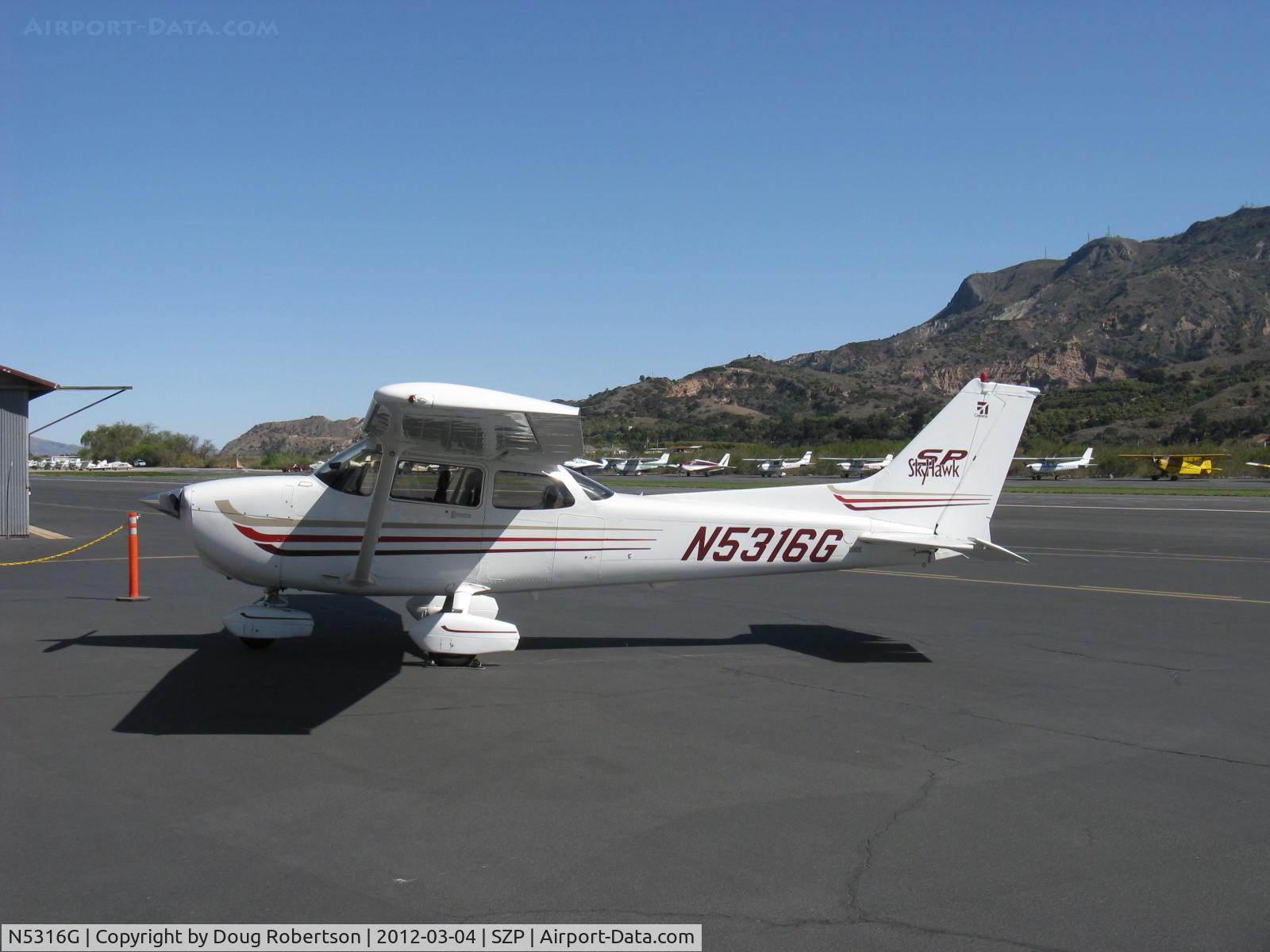 N5316G, Cessna 172S C/N 172S9294, 2005 Cessna 172S SKYHAWK SP, Lycoming IO-360-L2A 180 Hp, Cessna has now built well over 50,000 172s.