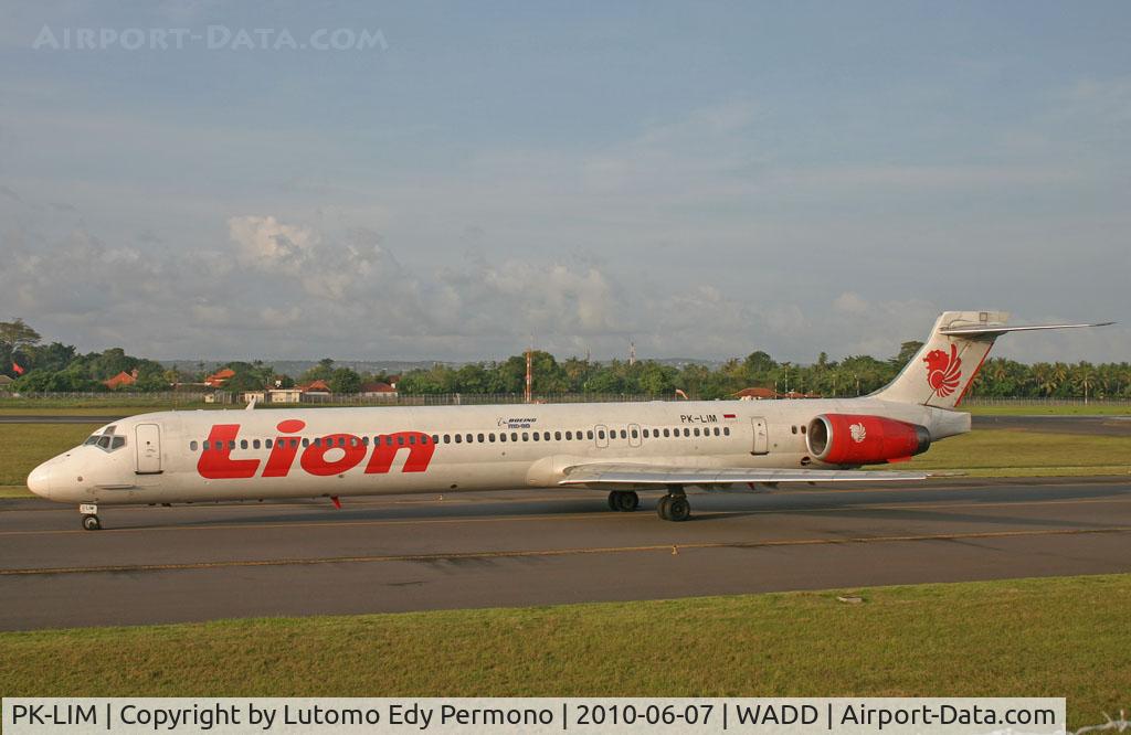 PK-LIM, 1996 McDonnell Douglas MD-90-30 C/N 53489, Lion Inter