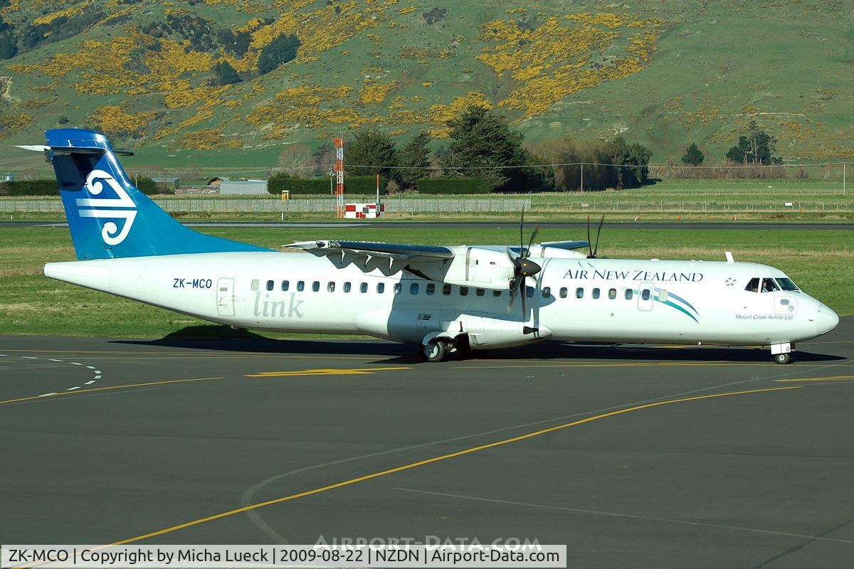 ZK-MCO, 1999 ATR 72-212A C/N 628, At Dunedin