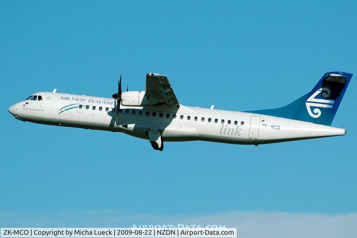 ZK-MCO, 1999 ATR 72-212A C/N 628, At Dunedin