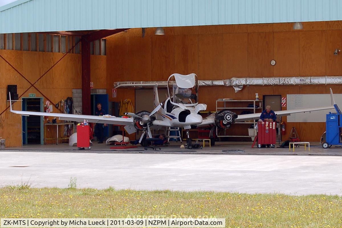 ZK-MTS, Diamond DA-42 Twin Star C/N 42.151, At Palmerston North