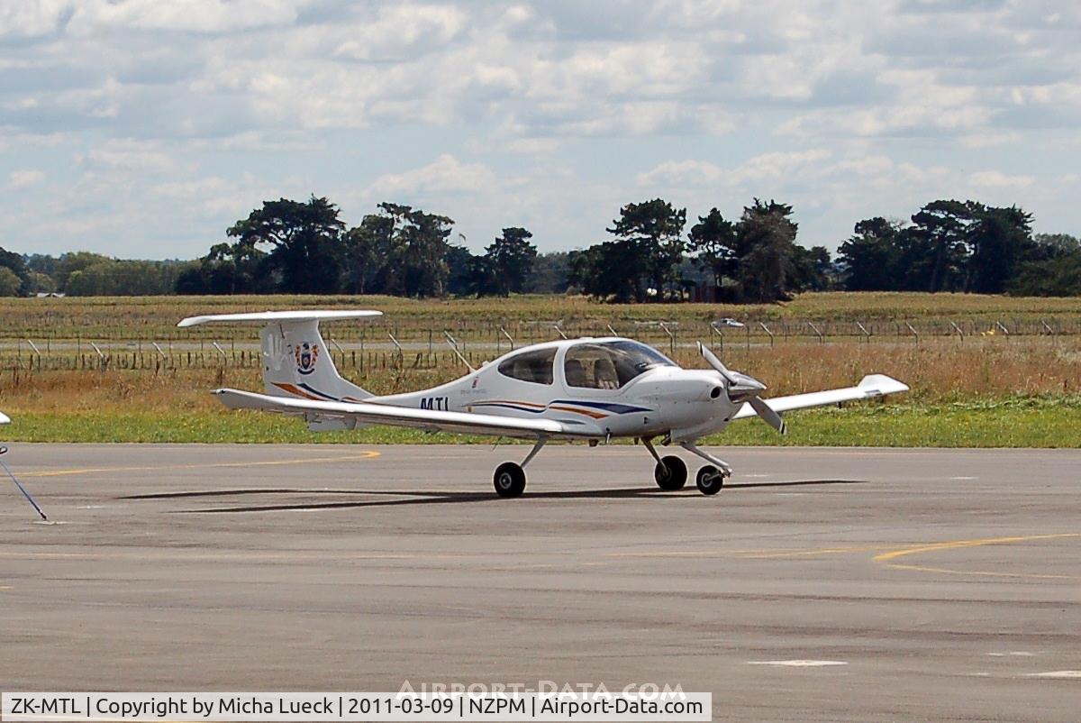 ZK-MTL, Diamond DA-40 Diamond Star C/N 40.1028, At Palmerston North