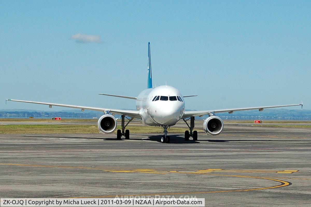 ZK-OJQ, 2011 Airbus A320-232 C/N 4584, At Auckland