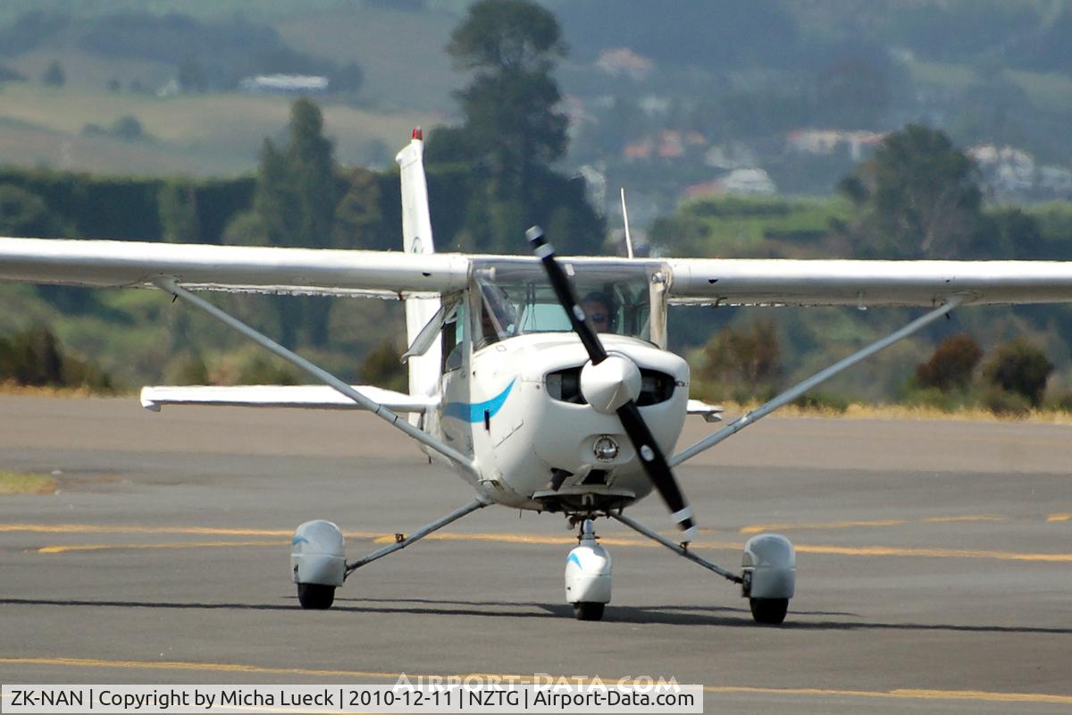 ZK-NAN, 1979 Cessna 152 II C/N 152-83265, At Tauranga