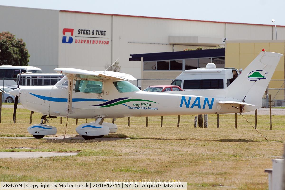 ZK-NAN, 1979 Cessna 152 II C/N 152-83265, At Tauranga