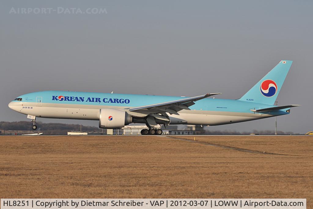 HL8251, 2012 Boeing 777-FB5 C/N 37639, Korean Air Boeing 777-200