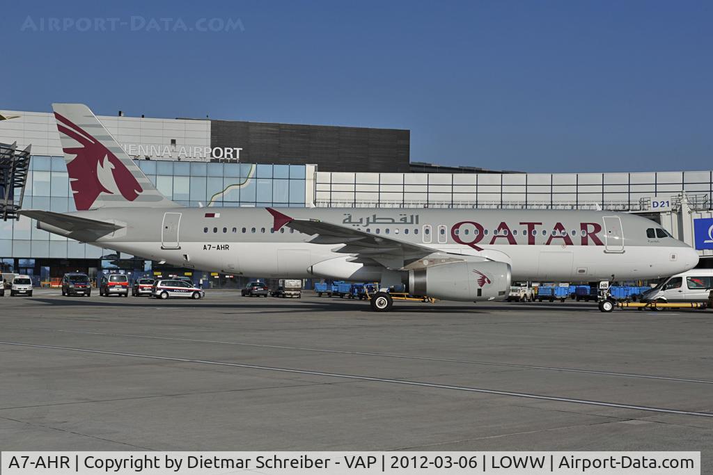 A7-AHR, 2011 Airbus A320-232 C/N 4968, Qatar Airways Airbus A320
