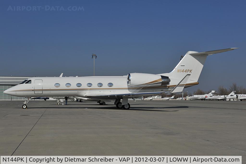N144PK, 1992 Gulfstream Aerospace G-IV C/N 1210, Gulfstream 4