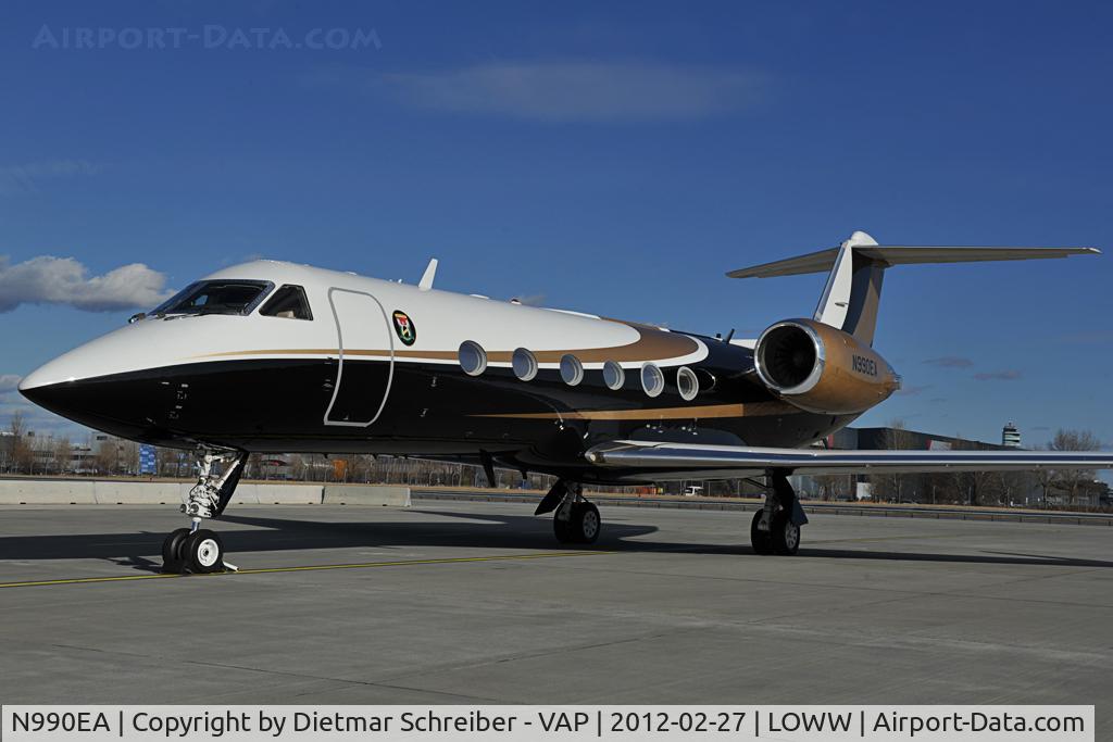 N990EA, 1999 Gulfstream Aerospace G-IV C/N 1388, Gulfstream 4
