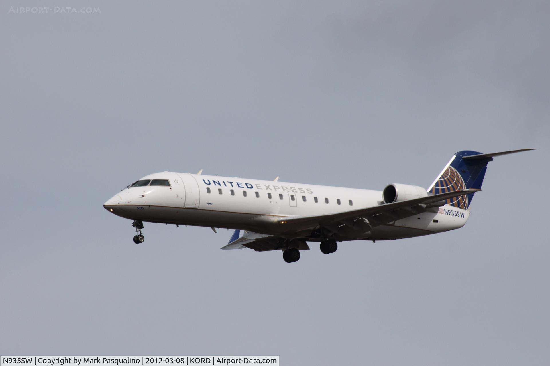 N935SW, 2002 Bombardier CRJ-200LR (CL-600-2B19) C/N 7725, CL-600-2B19