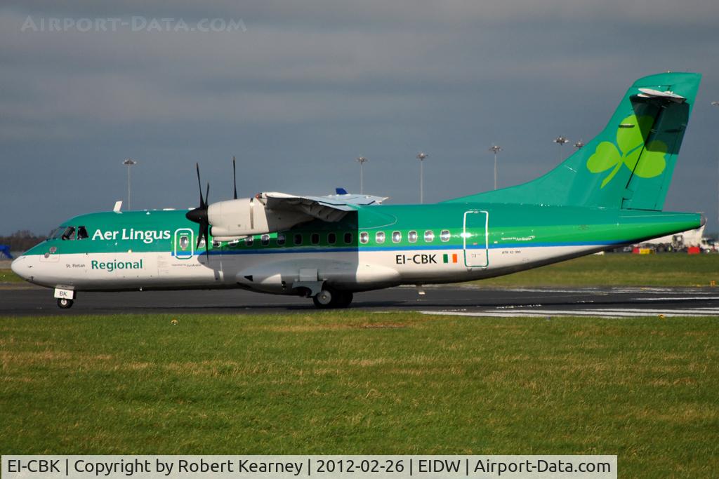 EI-CBK, 1990 ATR 42-300 C/N 199, Rolling on r/w 28