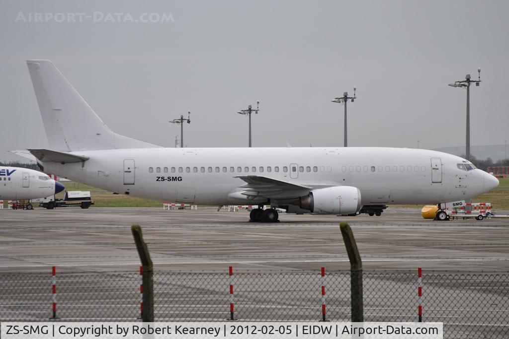 ZS-SMG, 1986 Boeing 737-3Y0/SF C/N 23499, Parked on remotes
