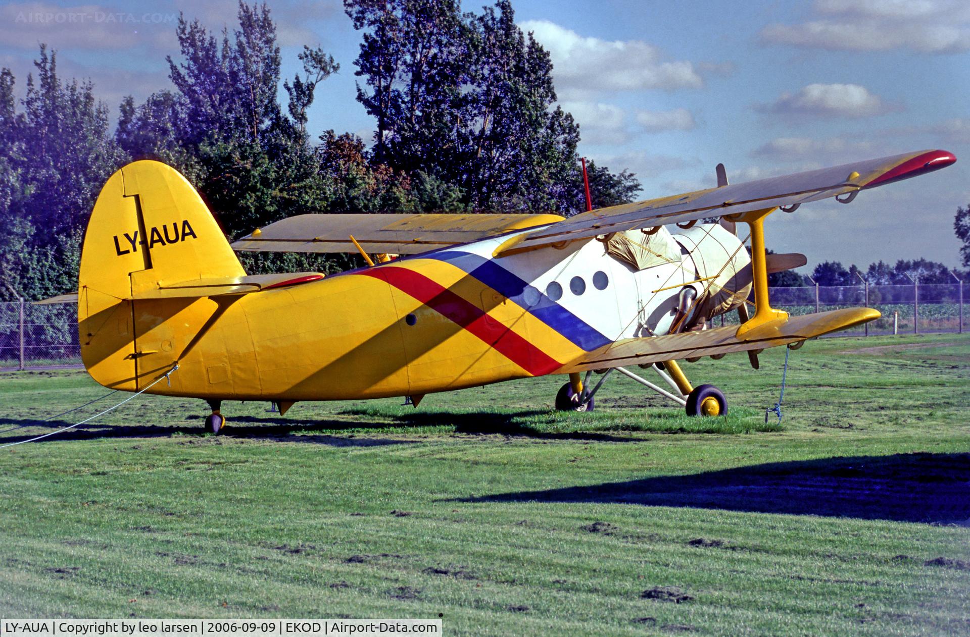 LY-AUA, Antonov An-2 C/N 1G-170-07, Odense Denmark 9.9.06