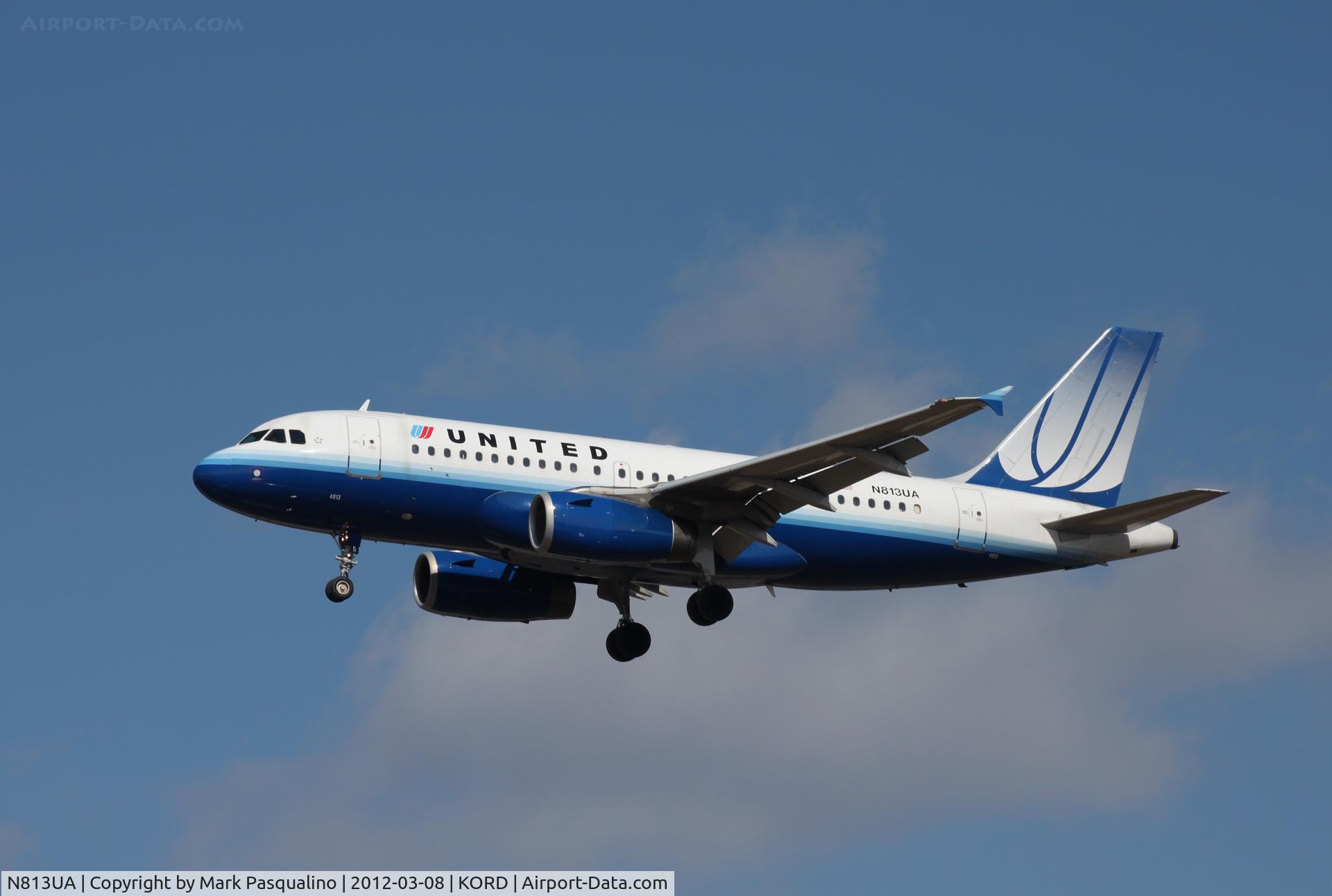 N813UA, 1998 Airbus A319-131 C/N 858, Airbus A319