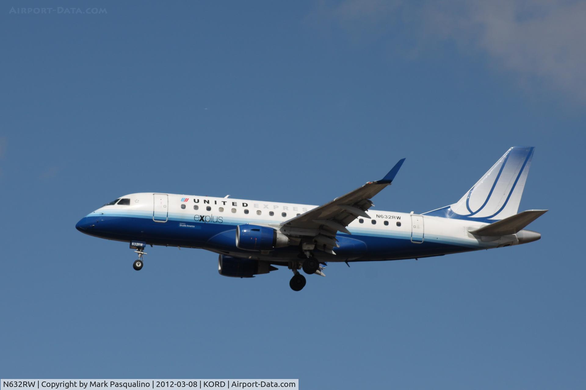 N632RW, 2004 Embraer 170SE (ERJ-170-100SE) C/N 17000050, ERJ 170-100 SE