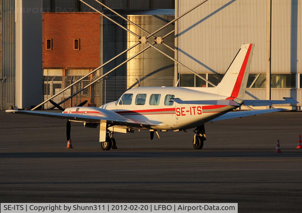 SE-ITS, 1982 Piper PA-31-310 Navajo Navajo C/N 31-8212018, Parked at the General Aviation area...