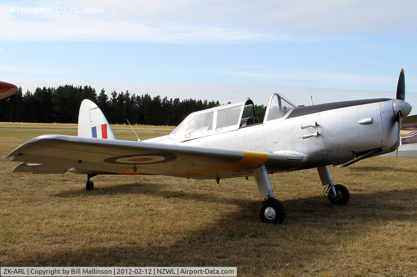 ZK-ARL, De Havilland Canada DHC-1A-1 Chipmunk C/N 61, parked up till after lunch