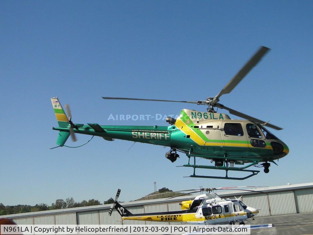 N961LA, 2011 Eurocopter AS-350B-2 Ecureuil Ecureuil C/N 7129, Air taxiing to Sierra for an easterly patrol departure
