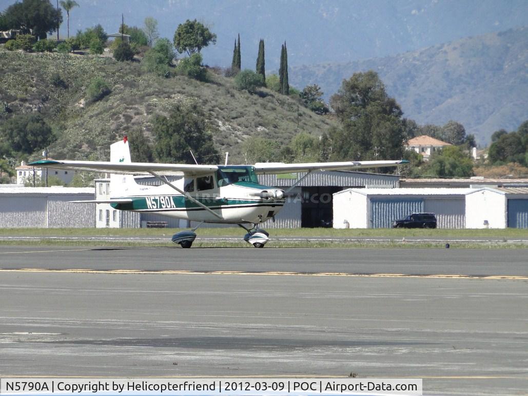 N5790A, 1956 Cessna 172 C/N 28390, Taxiing to runway 26 on taxiway Sierra