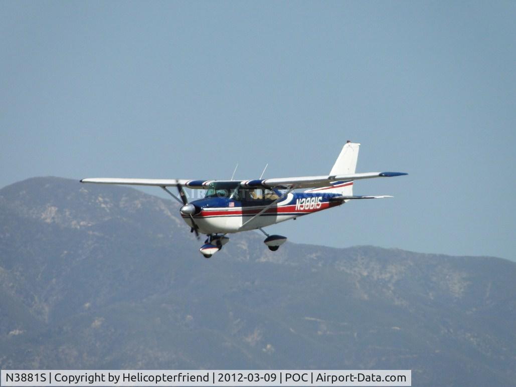 N3881S, 1963 Cessna 172E C/N 17251081, On final for 26