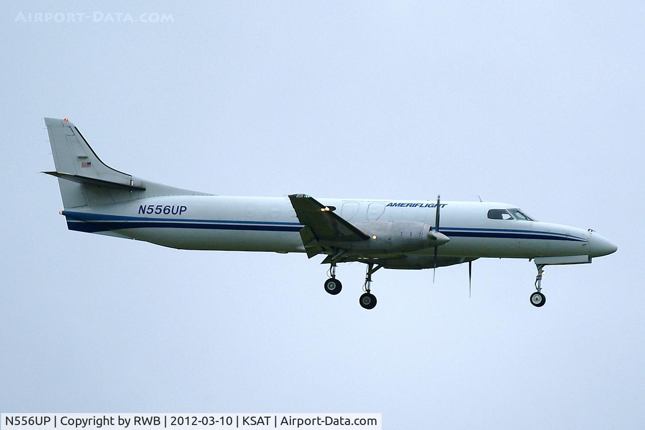 N556UP, 1983 Swearingen SA-227AT C/N AT-556, On approach 12R