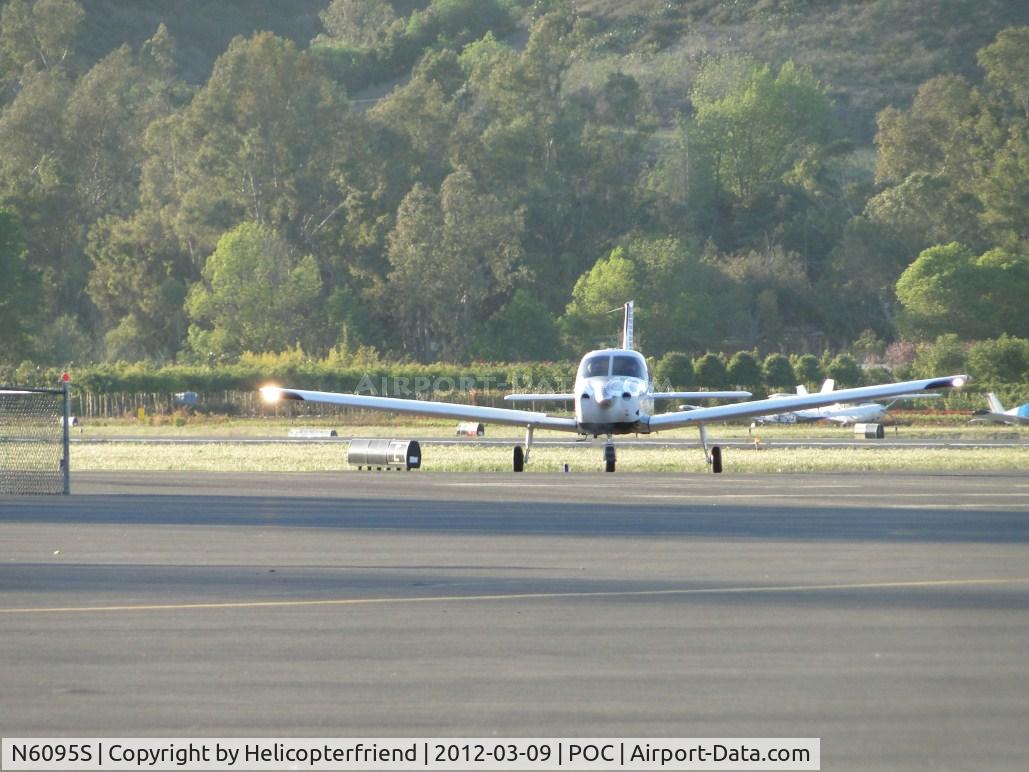 N6095S, 2007 Piper PA-28-181 Archer II C/N 2843662, Permission given and proceeding to enter the taxiway