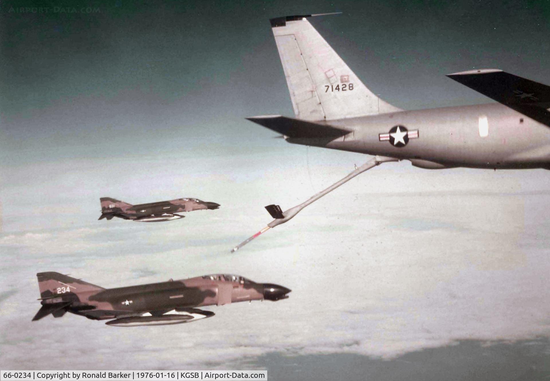 66-0234, 1965 McDonnell F-4D Phantom II C/N 1826, Deployment SJ - TJ  air refueling