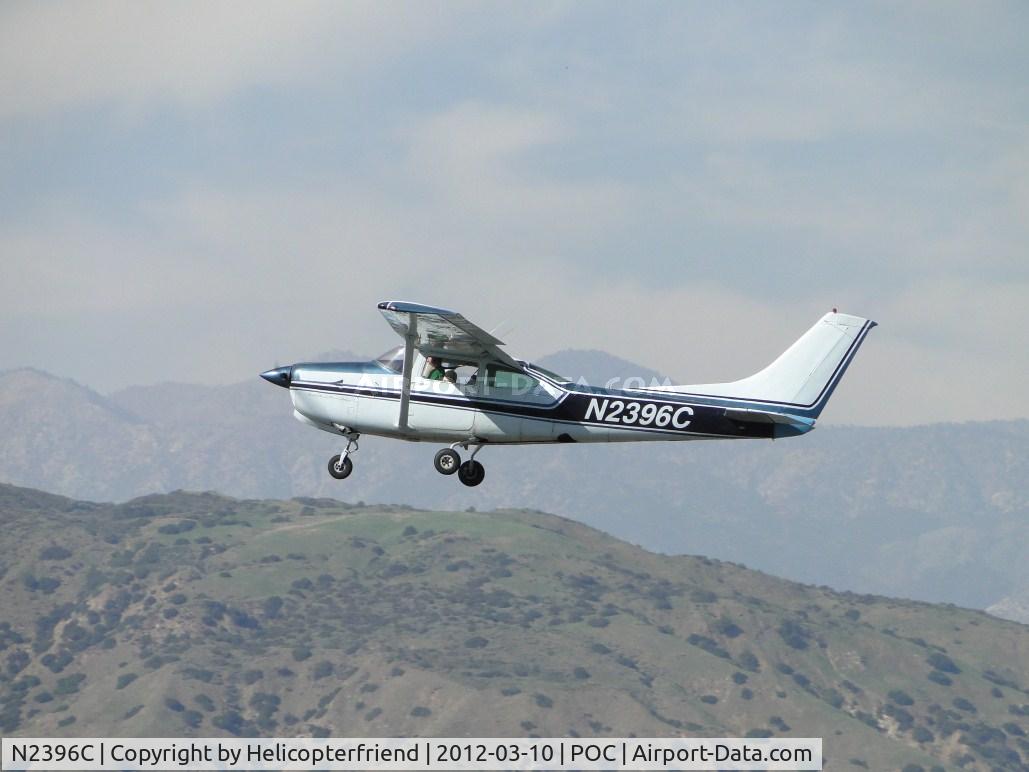 N2396C, 1978 Cessna R182 Skylane RG C/N R18200177, Airbourne and climbing out