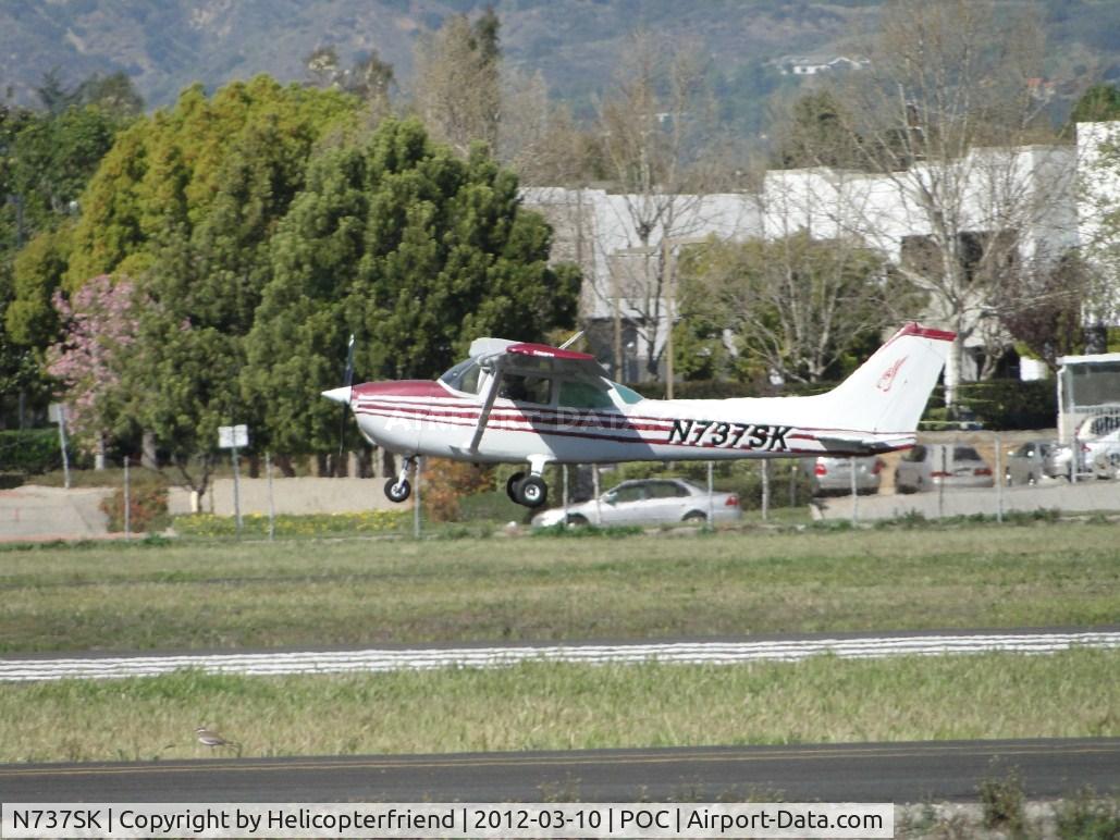 N737SK, Cessna 172N C/N 17269638, Landing long