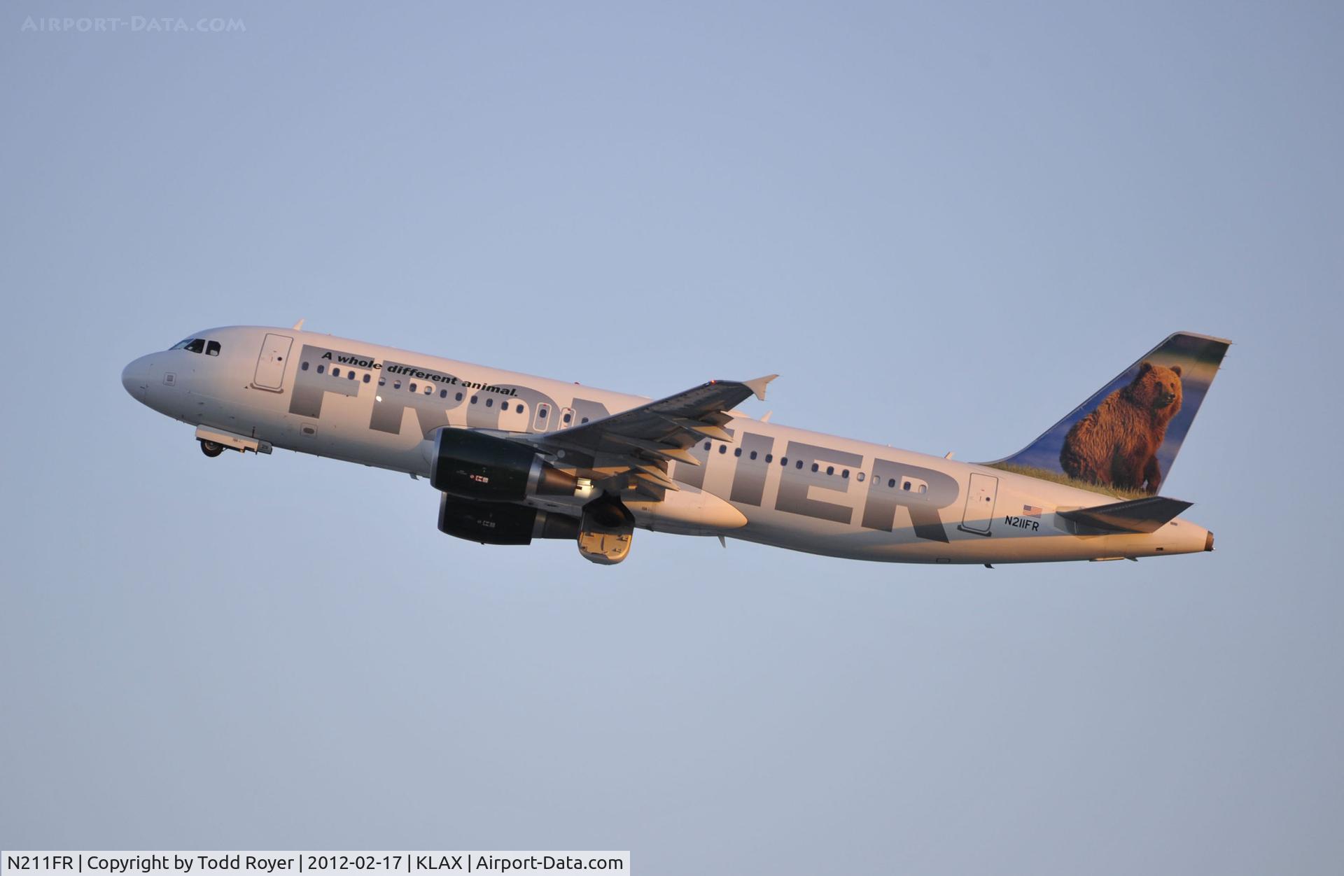 N211FR, 2011 Airbus A320-214 C/N 4688, Departing LAX at first light