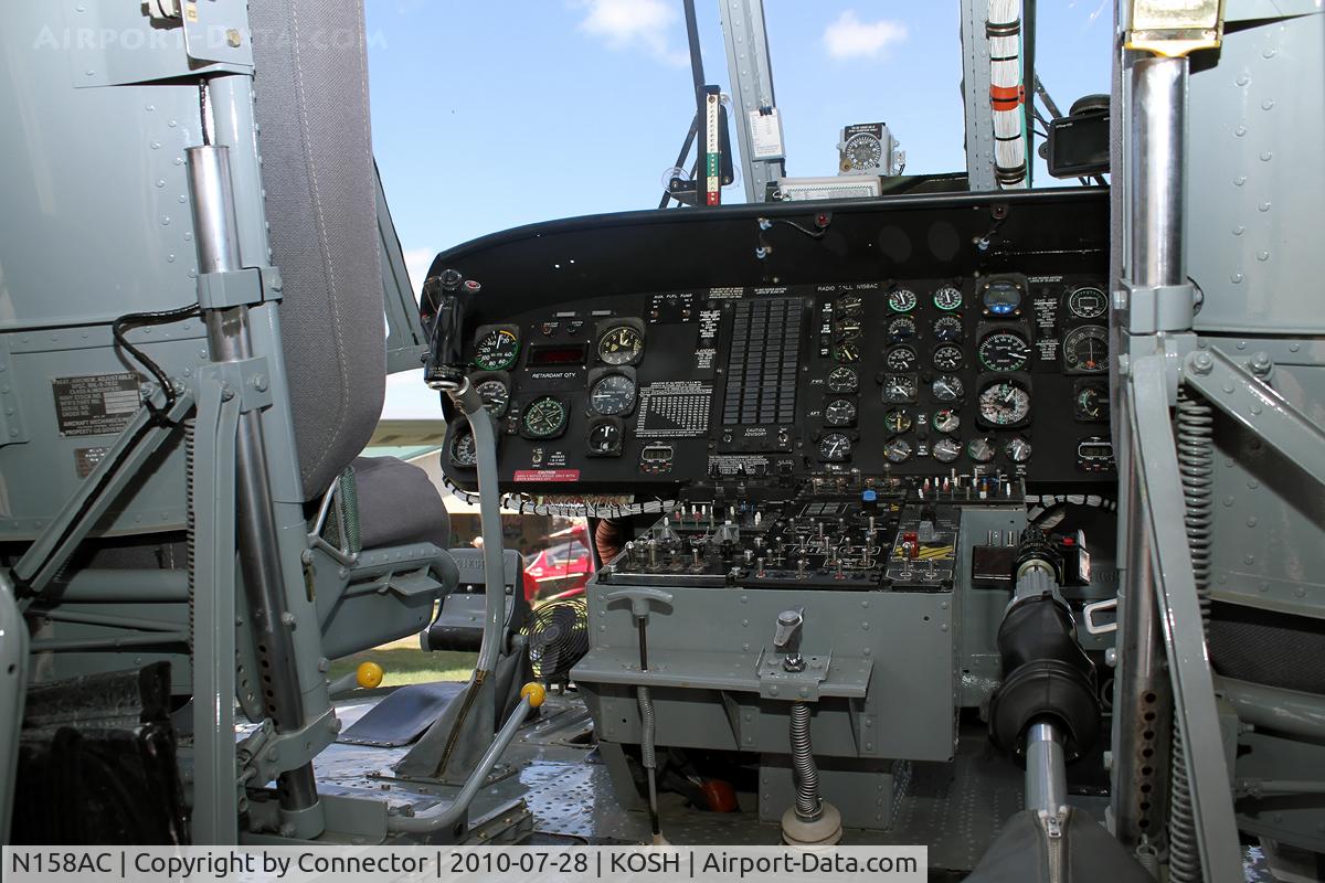 N158AC, 1968 Sikorsky S-64F Skycrane C/N 64081, A little peek inside the cockpit.