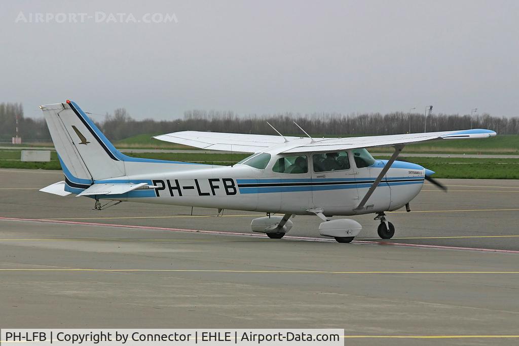 PH-LFB, Cessna 172P C/N 17275363, No description.