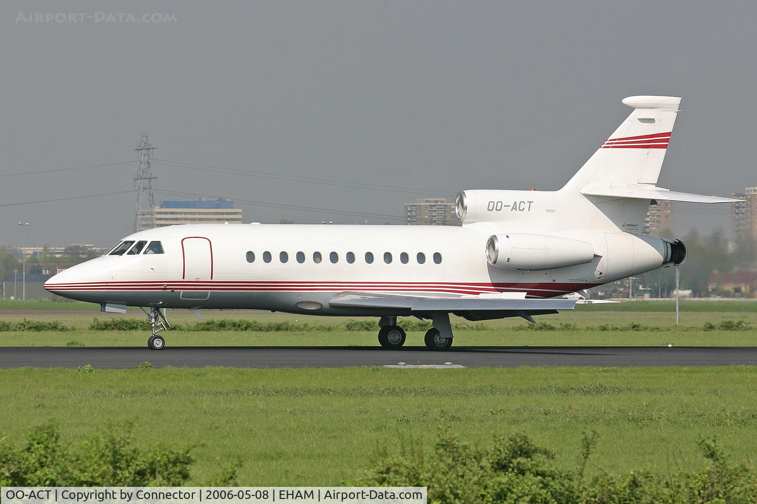 OO-ACT, 2001 Dassault Falcon 900C C/N 194, Arriving at Amsterdam.