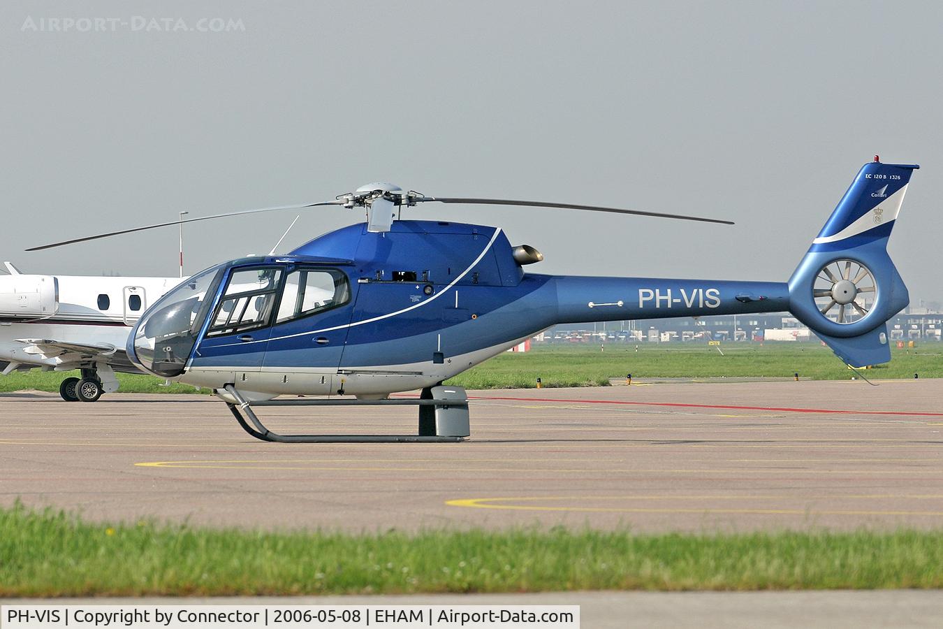 PH-VIS, 2002 Eurocopter EC-120B Colibri C/N 1326, Waiting on a ramp.