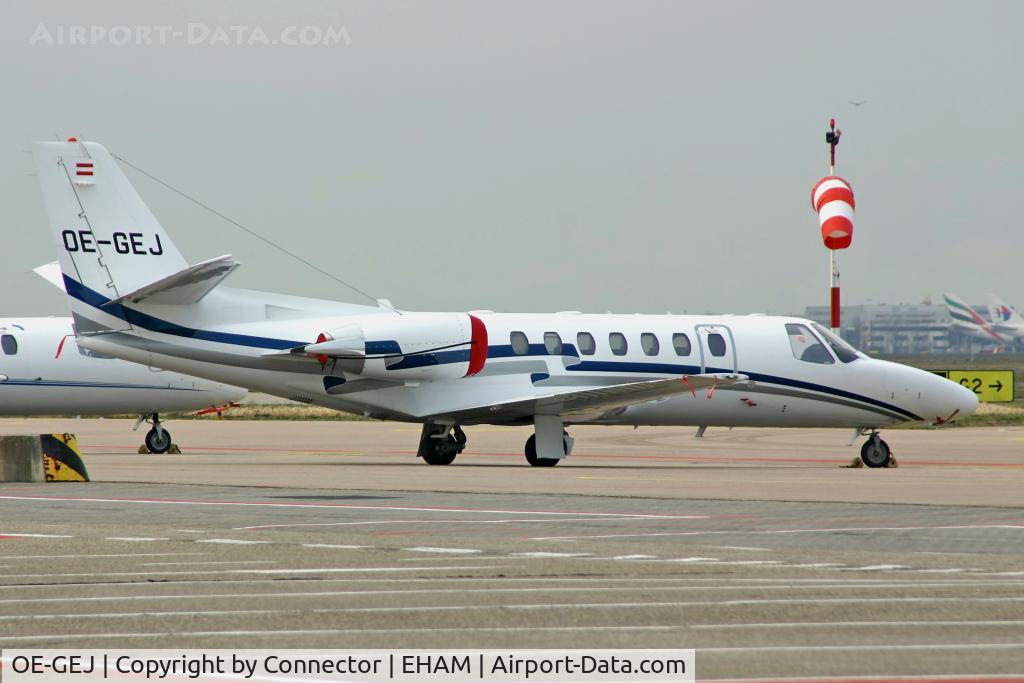 OE-GEJ, 2004 Cessna 560 Citation Encore C/N 560-0665, Waiting on a ramp.