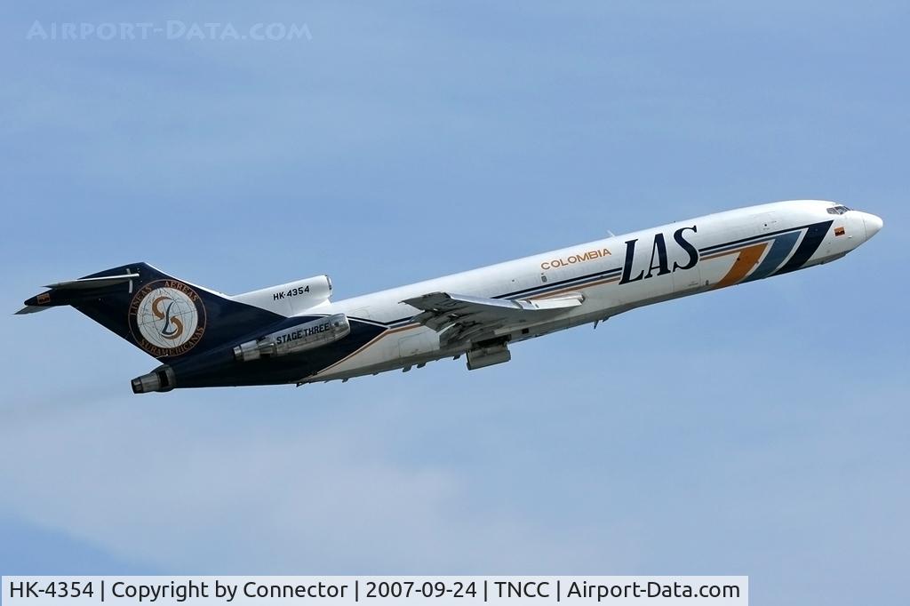HK-4354, 1981 Boeing 727-2X3F C/N 22608, Leaving Curacao.