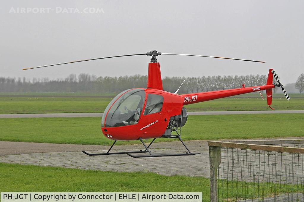 PH-JGT, 2002 Robinson R22 Beta II C/N 3403, No description.