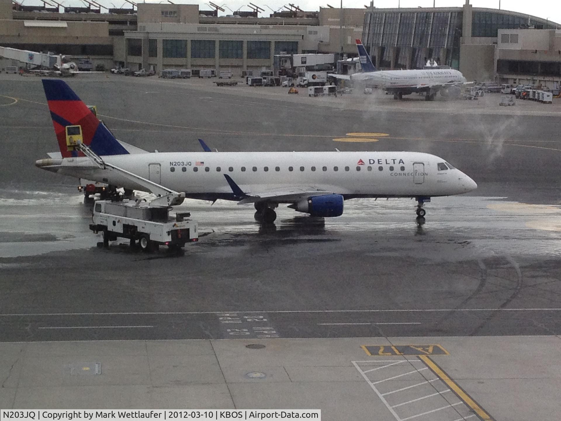 N203JQ, 2008 Embraer 175LR (ERJ-170-200LR) C/N 17000242, cold enough to need de-icing March 10th