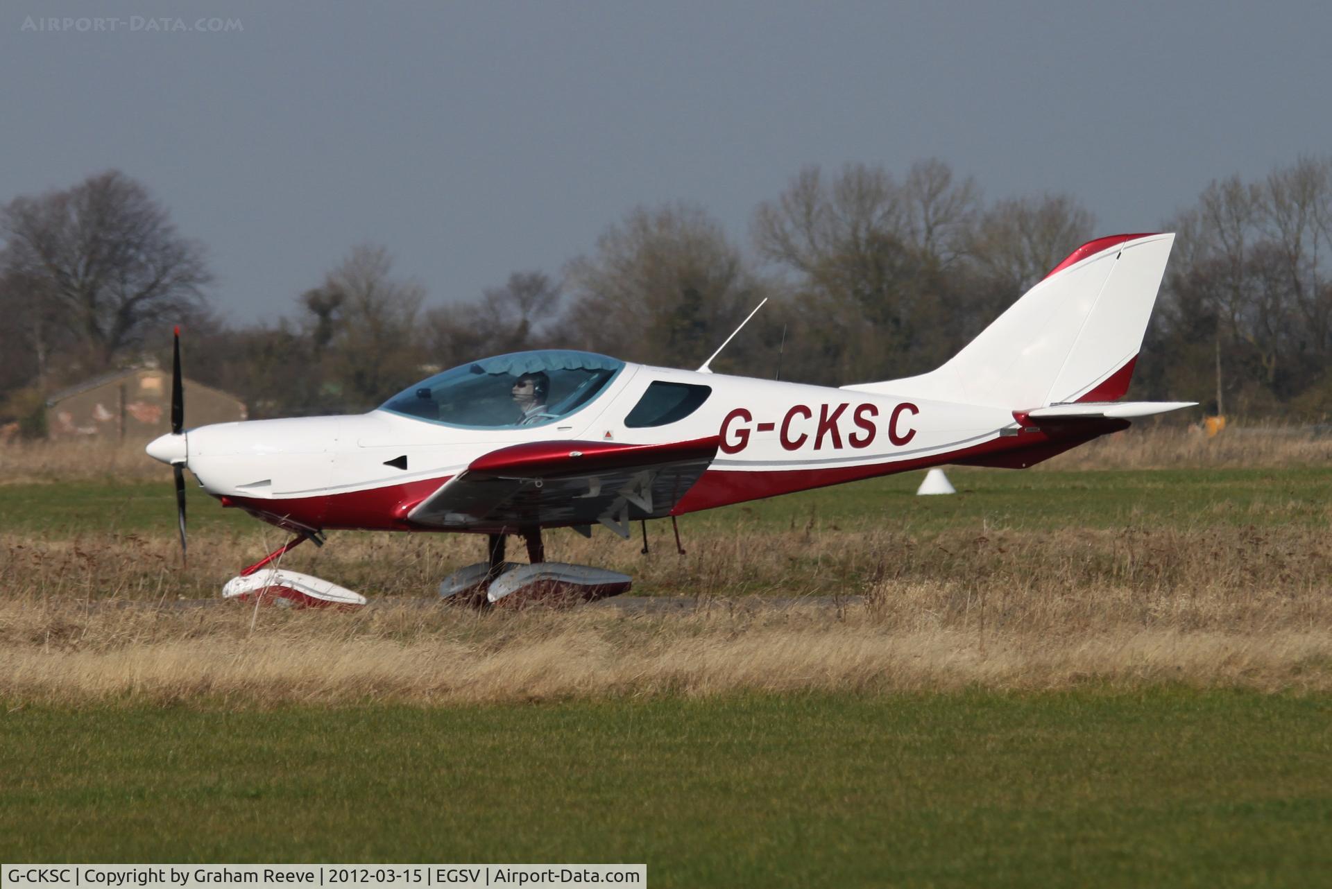 G-CKSC, 2010 CZAW SportCruiser C/N 09SC327, Just landed.
