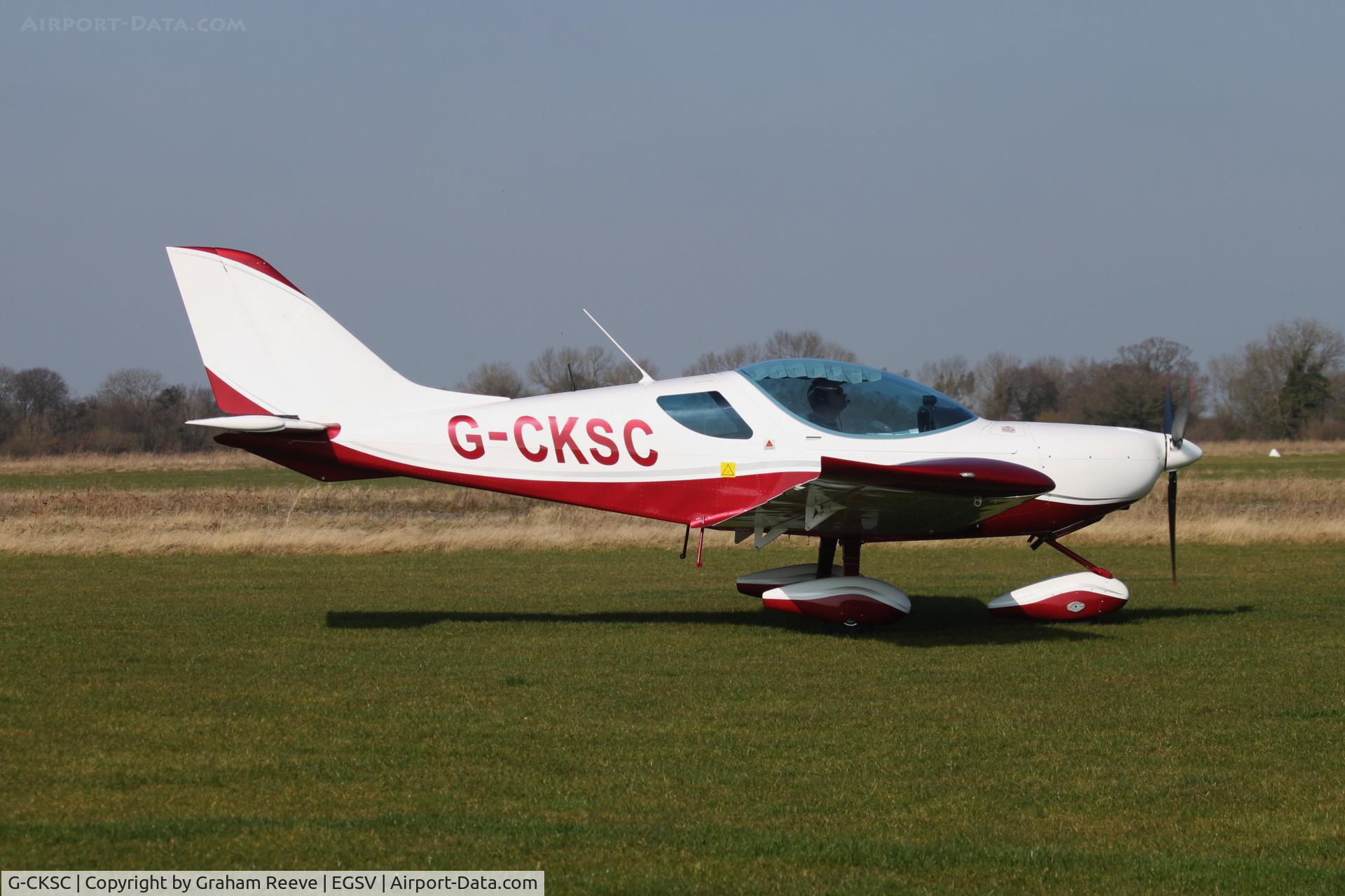 G-CKSC, 2010 CZAW SportCruiser C/N 09SC327, Just landed.