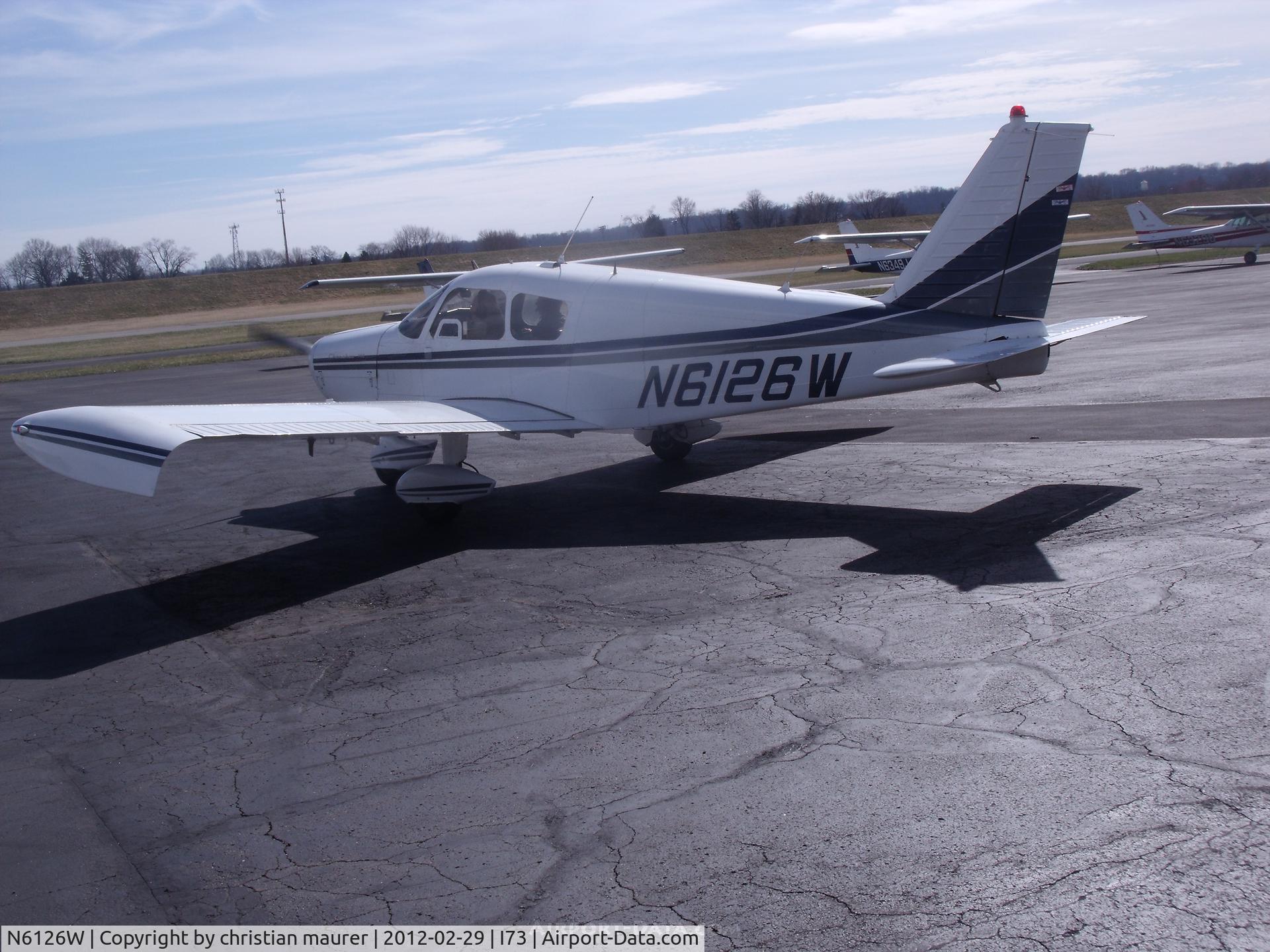N6126W, 1964 Piper PA-28-140 C/N 28-20142, piper cherokee 140